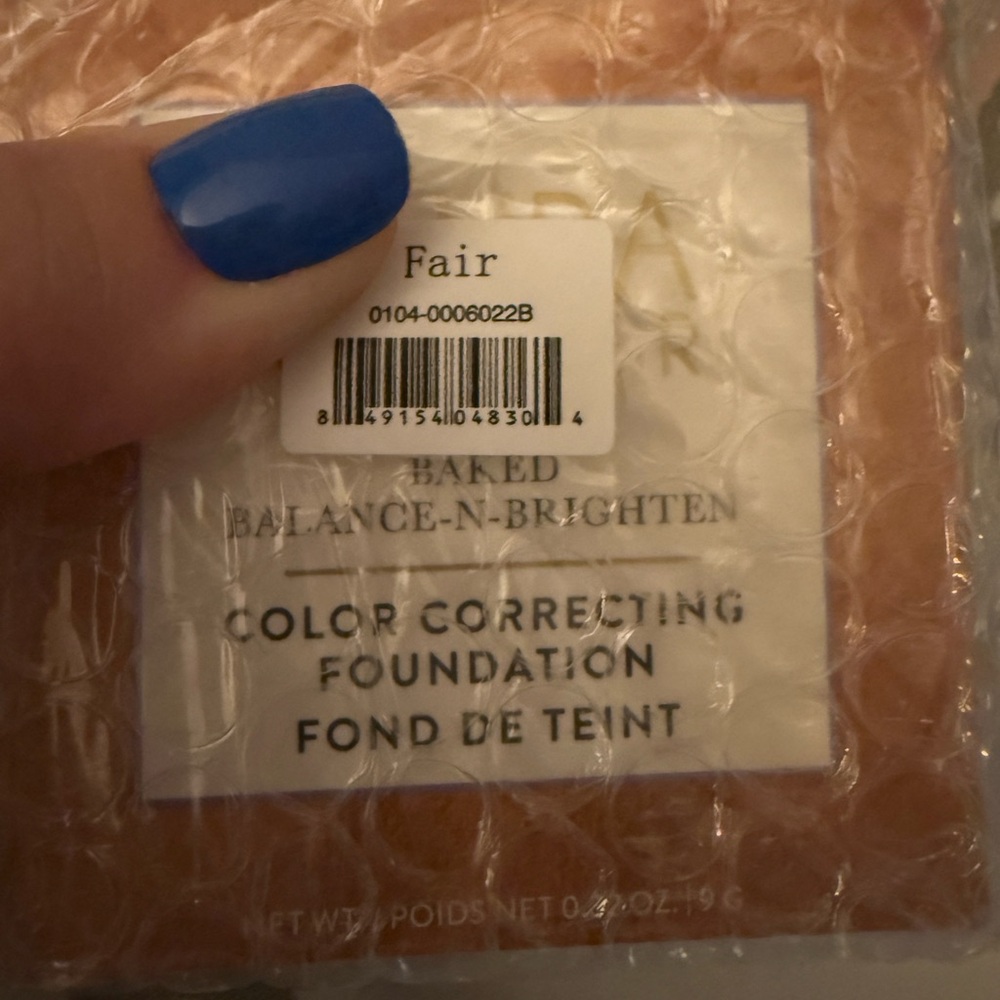 Laura Geller Baked Foundation in fair